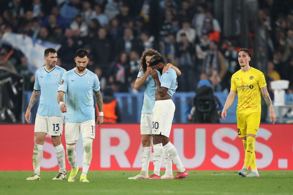 Champions League và Europa League diễn ra hoàn hảo! Các đội xếp thứ 2 đến thứ 4 ở vòng đầu tiên đều lọt vào bán kết, trong khi đội nhất bảng Red Army và Blue Eagles thua trong loạt sút luân lưu