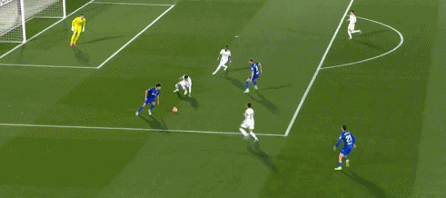Cứu Real Madrid! Courtois đã có 6 pha cứu thua trong suốt trận đấu và cứu thua trước khi trận đấu kết thúc.