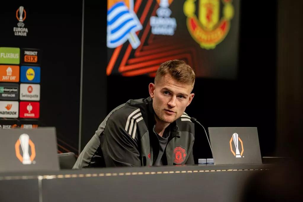 Trở lại Serie A? Tuttosport: Manchester United sẽ bán De Ligt vào mùa hè này, Inter Milan muốn ký hợp đồng cho mượn + tùy chọn mua lại