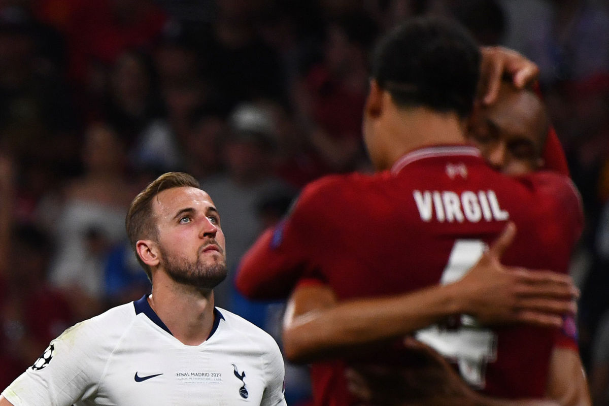 Những chức vô địch mà Tottenham đã mất trong những năm đó: chứng kiến ​​Fox City giành chức vô địch tại Stamford Bridge; thua Madrid trong trận chung kết Champions League