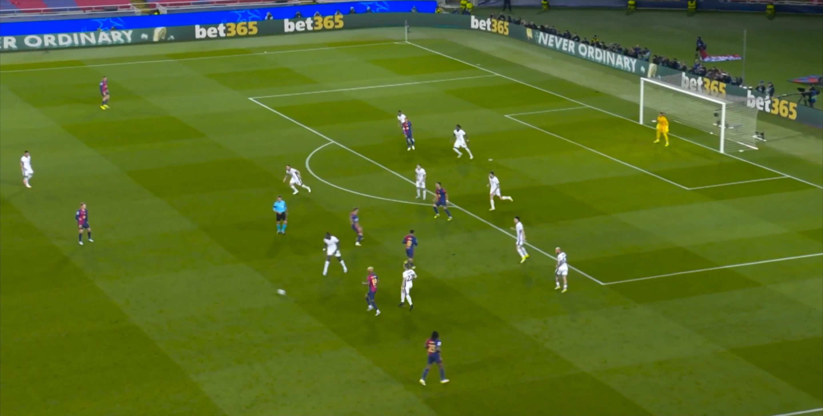 ⛳Chi tiết: Jamal Dumfries và Barca và Inter Milan kết thúc lượt đi bằng trận chiến bàn thắng