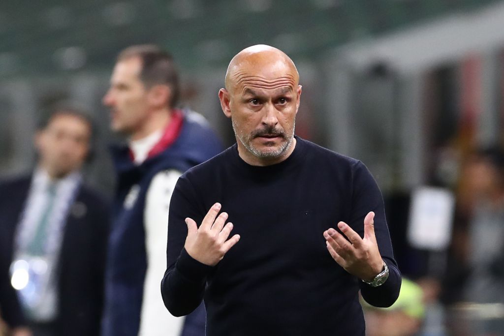 HLV Bologna: Tôi đã xoay vòng đội hình cho trận chung kết Cúp Ý và tôi không thể hiểu được sự sụp đổ cuối cùng HLV Bologna: Tôi đã xoay vòng đội hình cho trận chung kết Cúp Ý và tôi không thể hiểu được sự sụp đổ cuối cùng