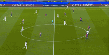 ⛳Chi tiết: Jamal Dumfries và Barca và Inter Milan kết thúc lượt đi bằng trận chiến bàn thắng