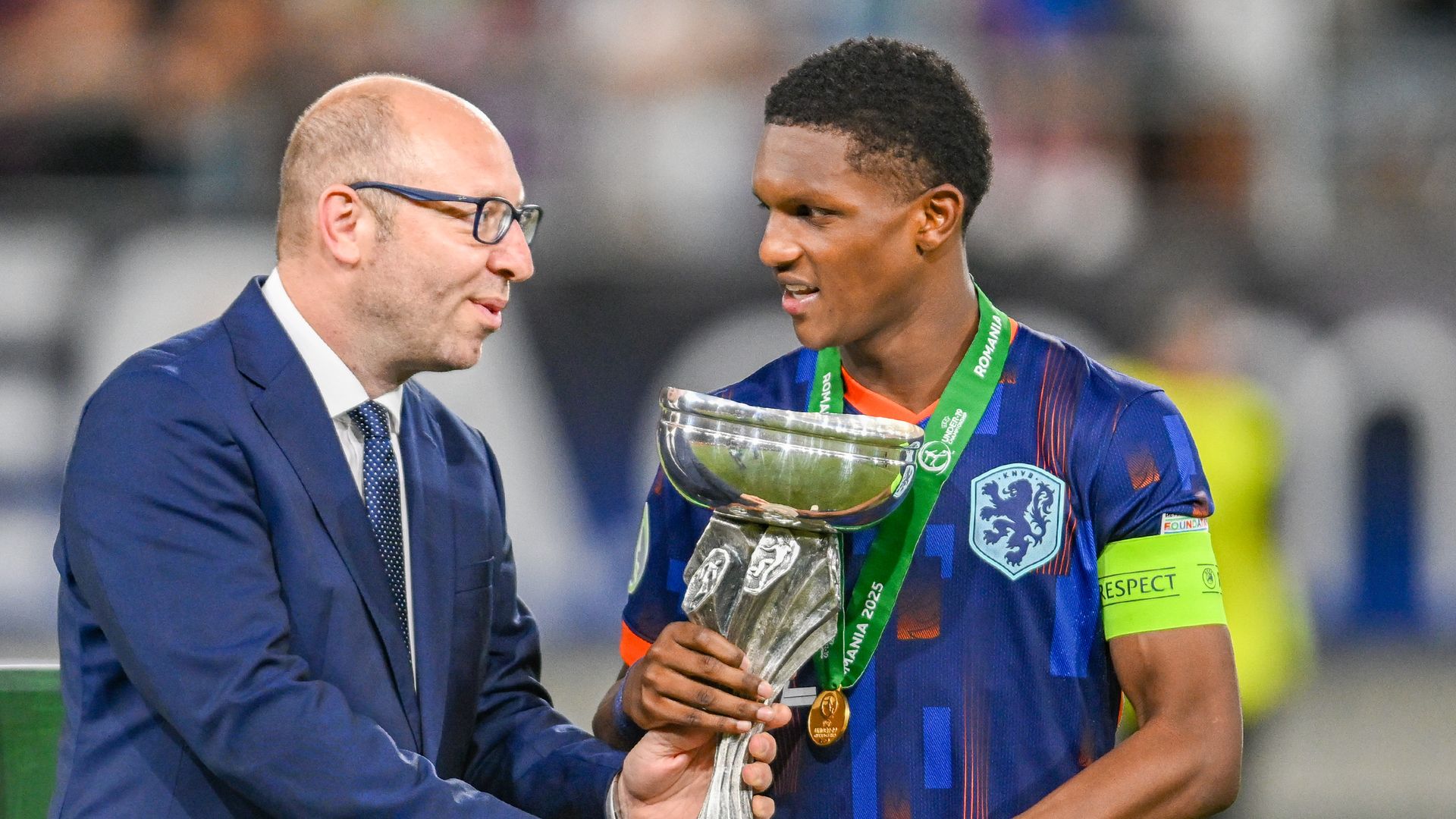 Truyền thông Hà Lan tóm tắt những ngôi sao mới của U19 Hà Lan: MVP Schmidt và vua phá lưới Ufkiel có tên trong danh sách