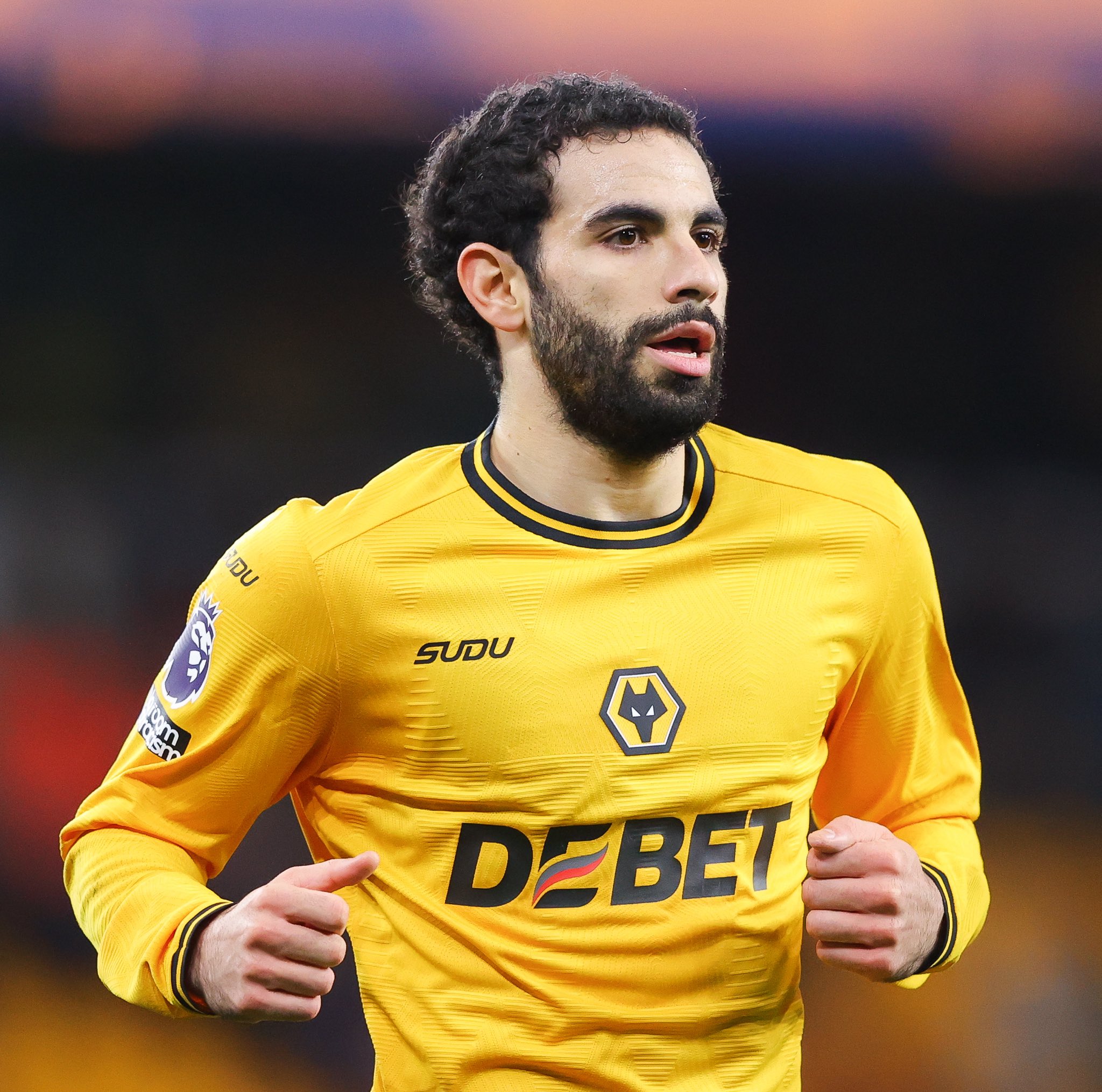 Tin đồn chuyển nhượng hàng ngày: Manchester United muốn giải phóng Hoilen và chào đón Mbeumo, Theo có thể sang Saudi Arabia?