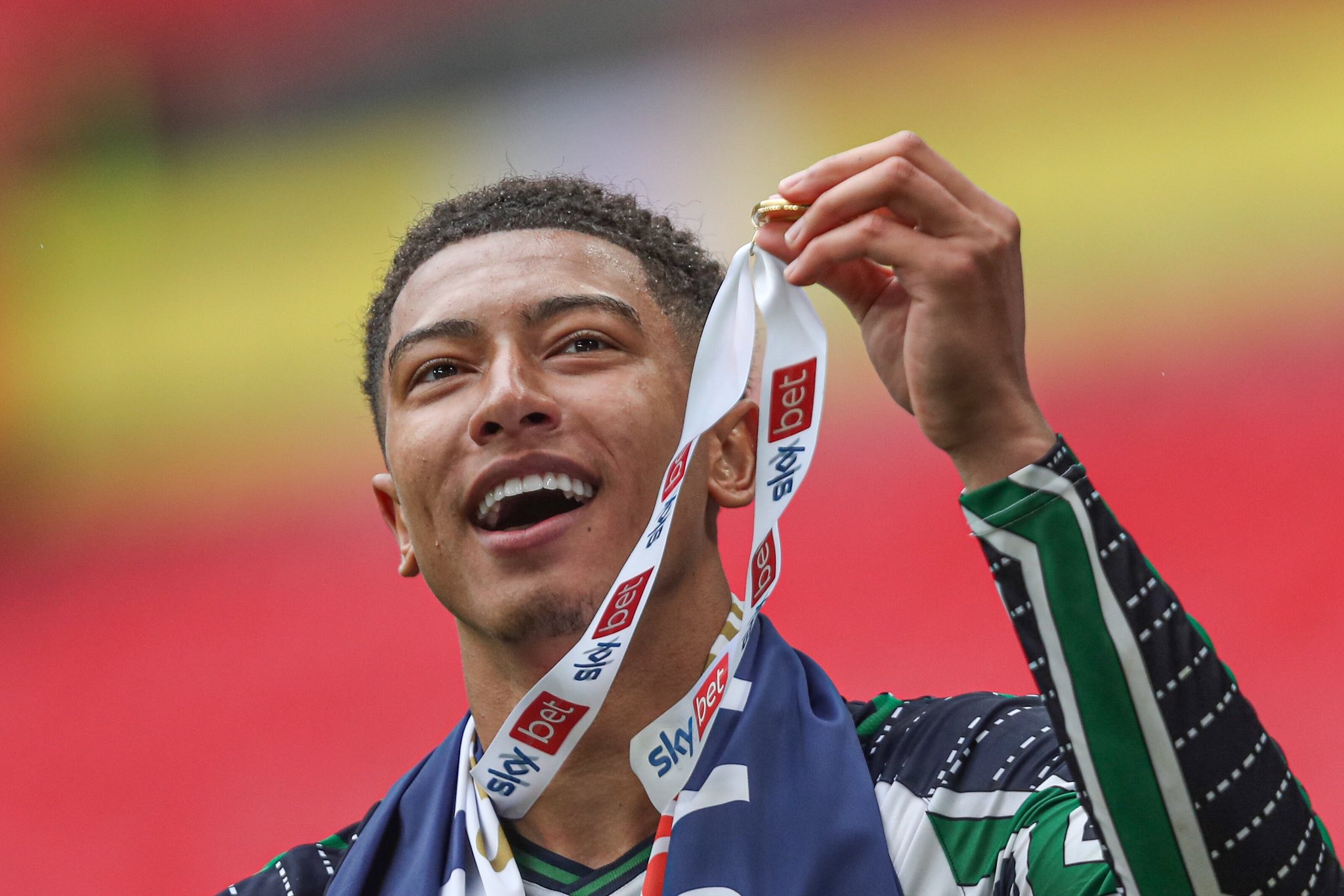 Tin đồn chuyển nhượng hàng ngày: Manchester United muốn giải phóng Hoilen và chào đón Mbeumo, Theo có thể sang Saudi Arabia?