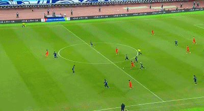 Thống kê của Wei Shihao trong vòng loại World Cup này: 1 bàn thắng và 2 pha kiến ​​tạo trong 12 trận, bao gồm 1 pha kiến ​​tạo trong 7 trận trong top 18