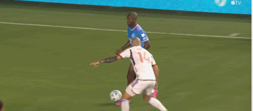 Nhiều quả phạt đền gây tranh cãi! Miami bị nghi ngờ bỏ lỡ 3 quả phạt đền, tiếng còi kết thúc trận đấu của Cincinnati bị hủy bỏ