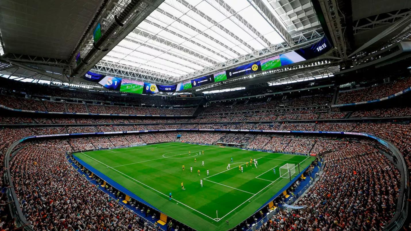 Truyền thông Tây Ban Nha: Real Madrid đã đầu tư thêm 180 triệu euro vào việc cải tạo Bernabeu mùa trước và chi phí cải tạo đã vượt quá 1,3 tỷ euro