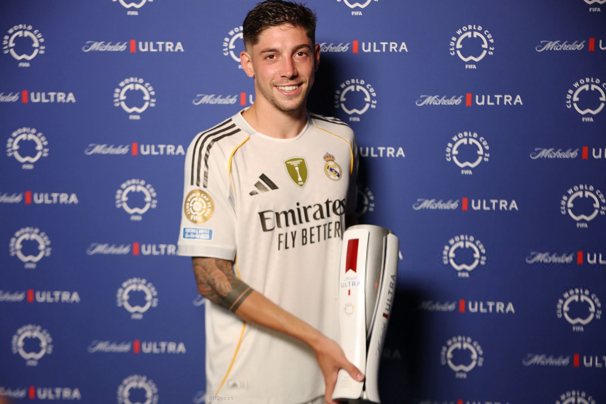 4 cú sút trúng đích, cao nhất trận! Chính thức: Valverde được bầu là cầu thủ xuất sắc nhất Real Madrid 1-0 Juventus 4 cú sút trúng đích, cao nhất trận! Chính thức: Valverde được bầu là cầu thủ xuất sắc nhất Real Madrid 1-0 Juventus