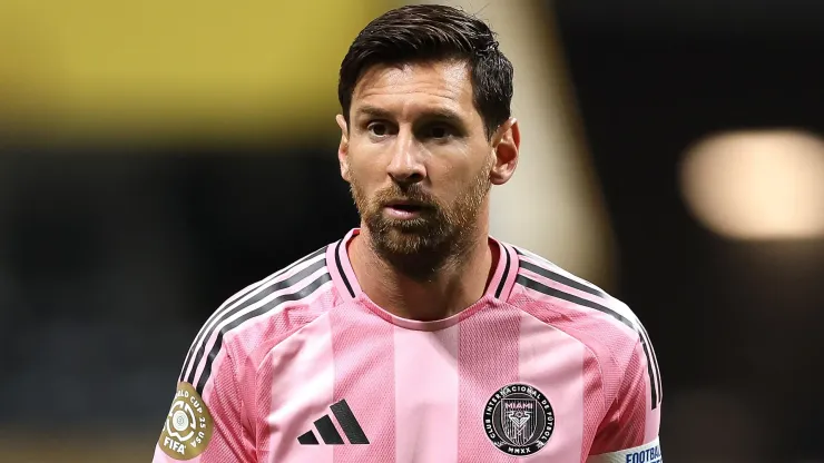 Truyền thông nước ngoài đồn đoán về điểm dừng chân tiếp theo của Messi: gia hạn hợp đồng với Miami, trở lại Barcelona hay sang Saudi Arabia đấu với Ronaldo