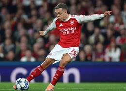 Arsenal vinh danh những đóng góp của Leandro Trossard